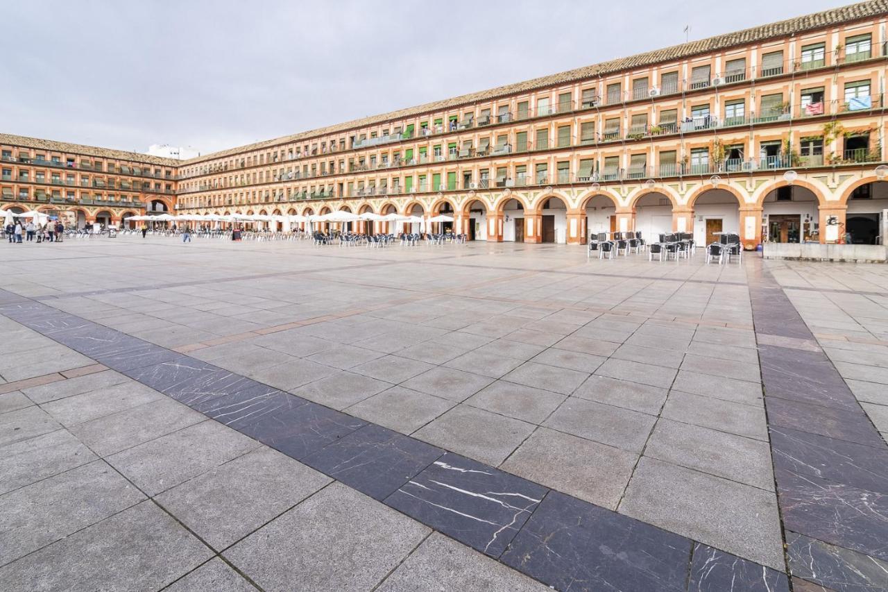 Lightbooking Cordoba Plaza Corredera Bagian luar foto